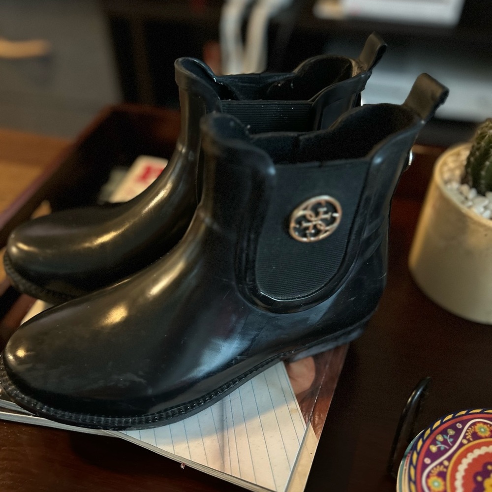 Guess Ankle Boots